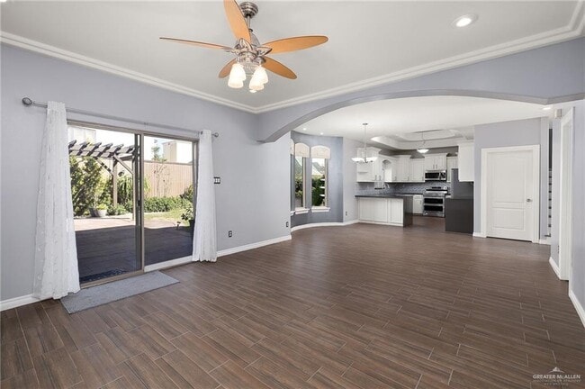 Building Photo - 41 5th St