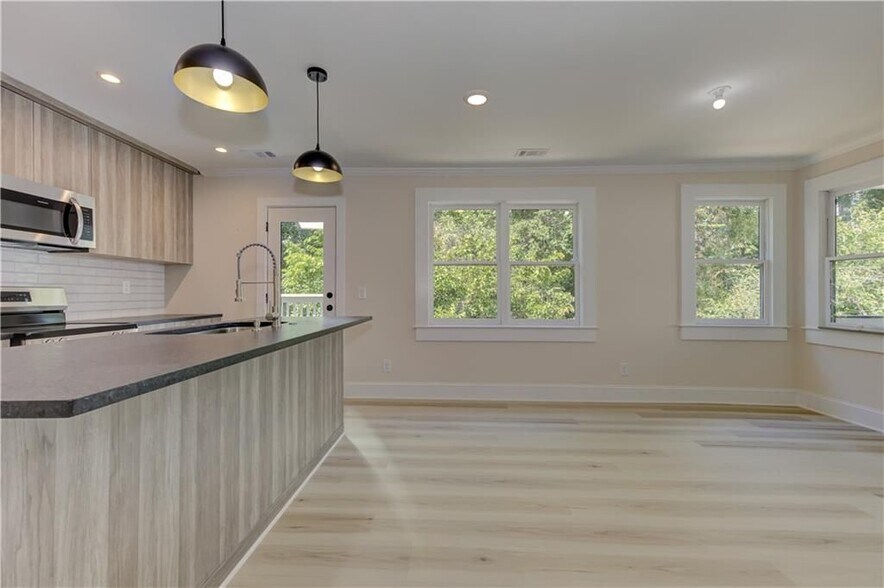 Building Photo - 83 26th St NW
