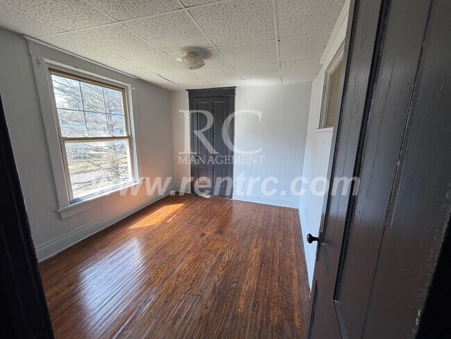 Building Photo - 503.5 Collett-