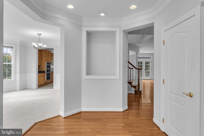 Building Photo - 22855 Oakgrove Rd