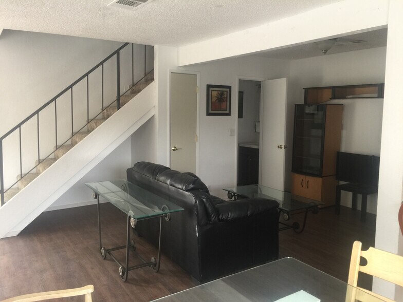 Building Photo - 1433 Mishka Ct