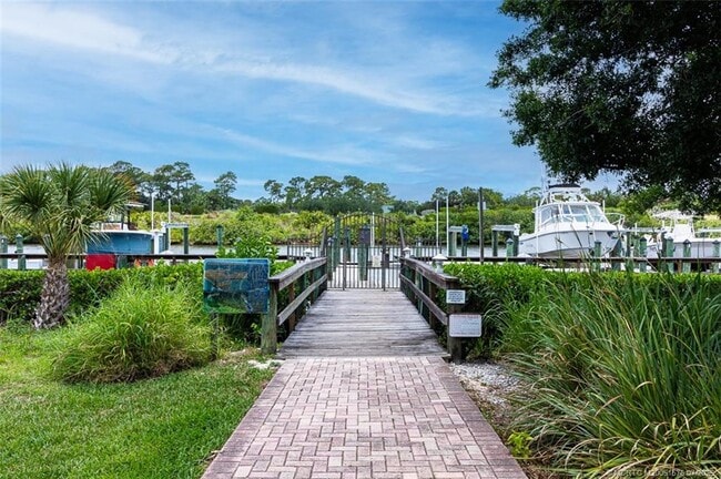 Building Photo - 2381 SW Island Creek Trail
