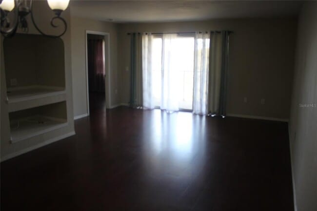 Building Photo - 13929 Fairway Island Dr