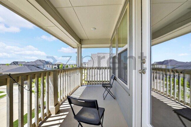 Building Photo - 3140 Eddington Dr