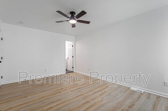 Building Photo - 17324 E Susquehanna Dr