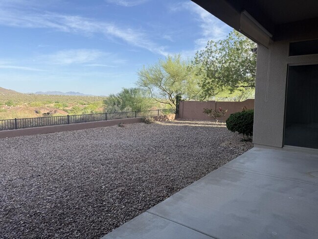 Building Photo - 42107 N Mountain Cove Dr
