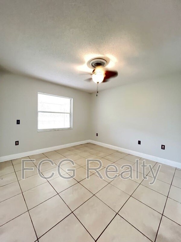 Building Photo - 2173 Mystic Ring Loop