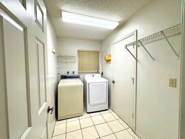 Building Photo - 114 Sevilla Ave