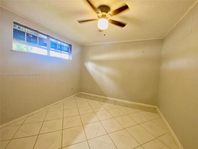 Building Photo - 4801 Washington St