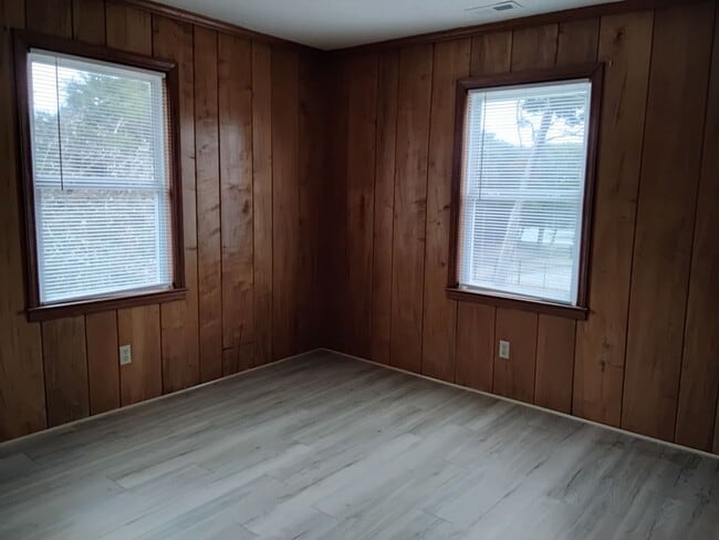 Building Photo - Single Family home in Emerald Isle