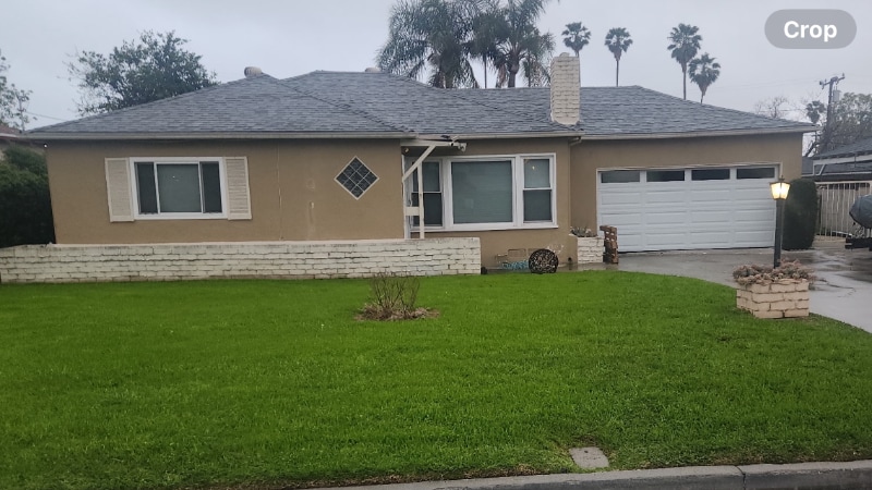 Building Photo - 1535 Los Flores Dr