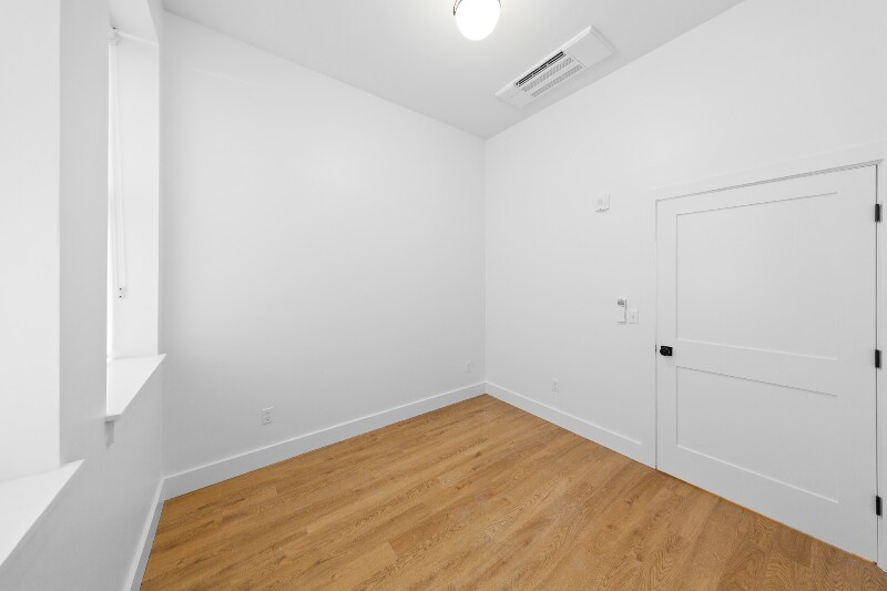 Building Photo - 101 Richmond St