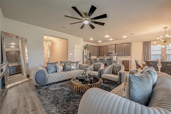 Building Photo - 24411 Skytrail Dr