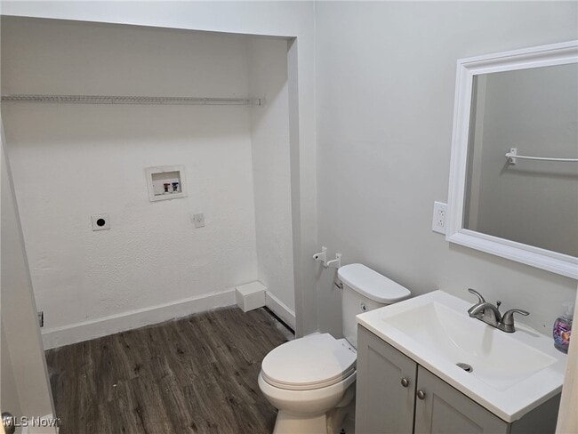 Building Photo - 2437 E 84th St