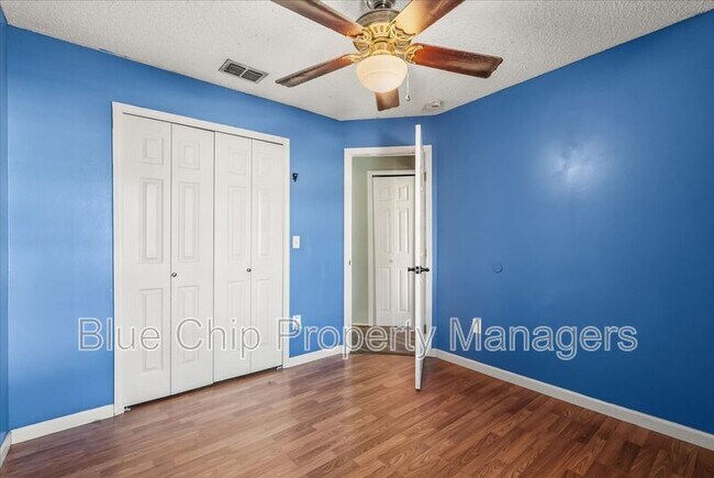 Building Photo - 2229 Hannah Ln