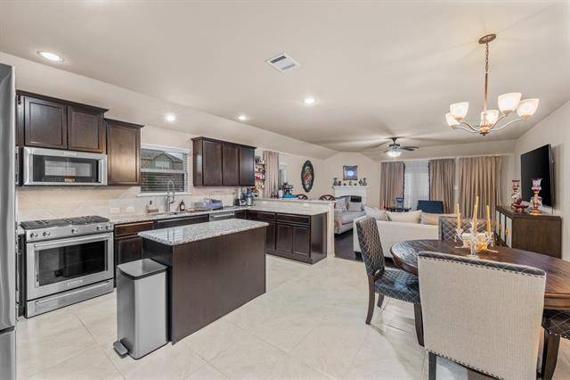 Building Photo - 201 Whitman Dr