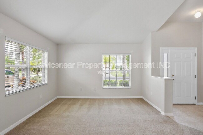 Building Photo - 31022 Bridgegate Dr