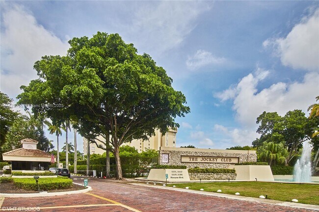 Building Photo - 11113 Biscayne Blvd