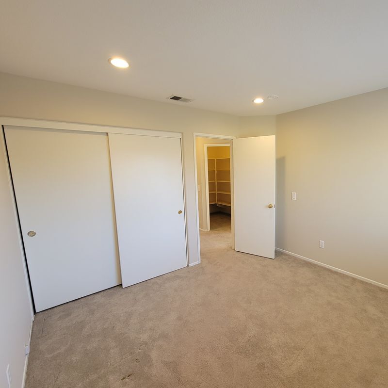 Building Photo - 29 Sorenson