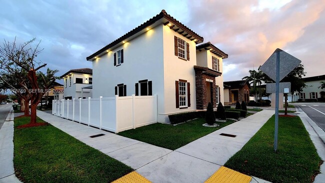 Building Photo - 17070 SW 91st St