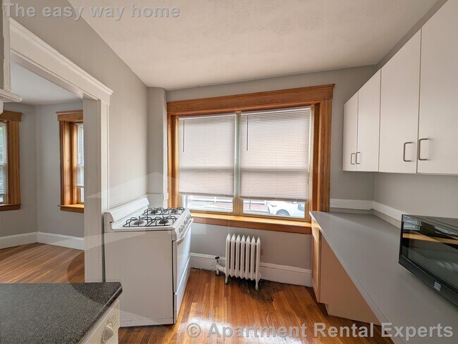 Building Photo - 99 Hancock St