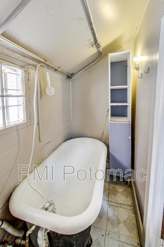 Building Photo - 3206 O St NW