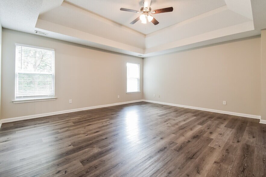 Building Photo - 3038 Summer Breeze Dr