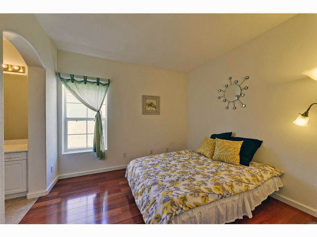 Building Photo - Great Mall Townhome