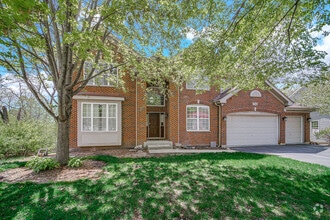 Building Photo - 1344 Essex Dr
