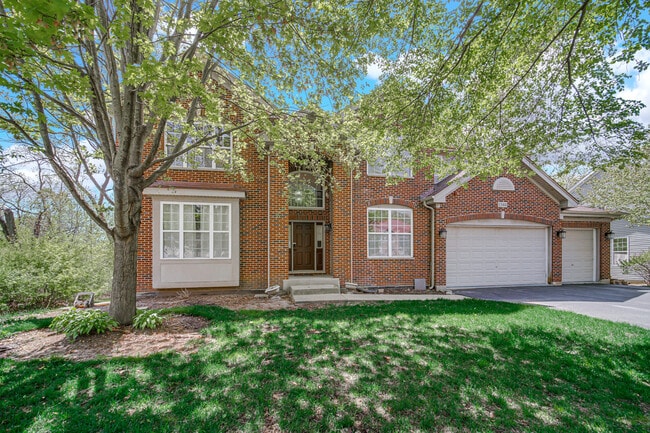 Primary Photo - 1344 Essex Dr