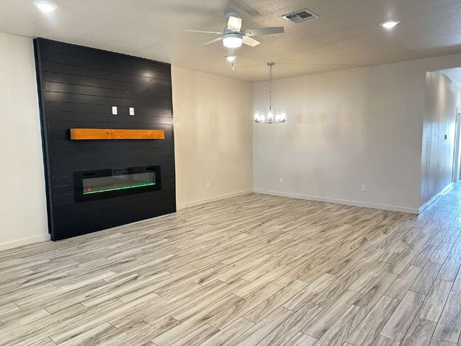 Building Photo - Brand new townhomes in Frenship East!