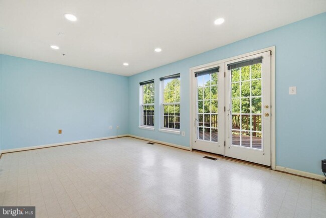 Building Photo - 4603 Weston Pl