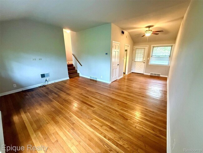 Building Photo - 2824 Whitewood St