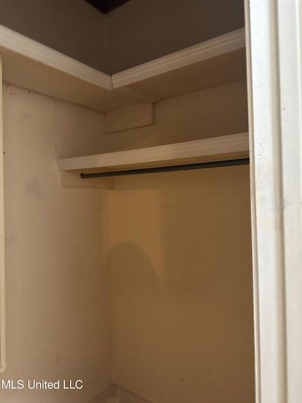 Building Photo - 3564 Cowan Pl