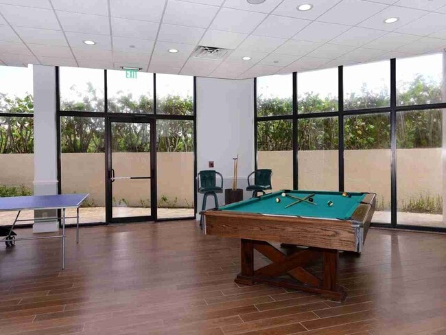 The Princess - Social Room - 9650 S Ocean Dr