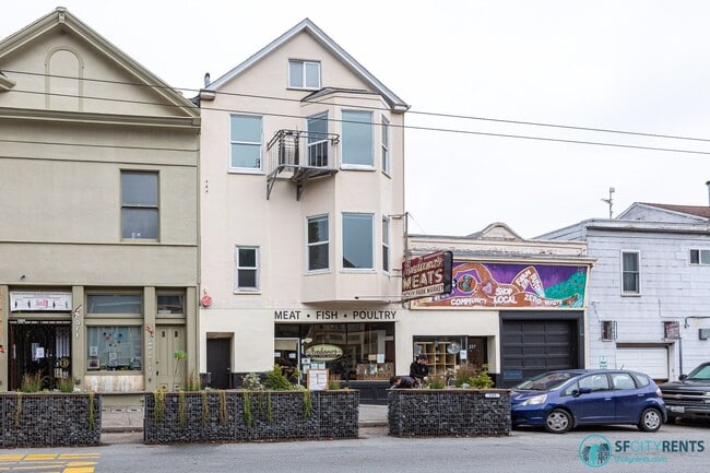 Building Photo - Perfect private room in the heart of Bernal Heights!