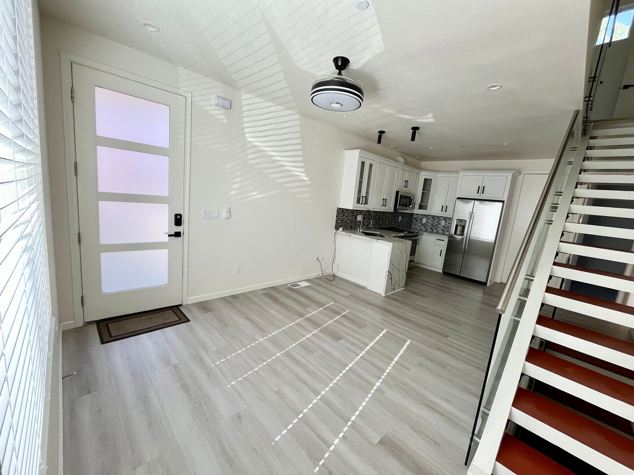 Building Photo - 625 Craig Ave