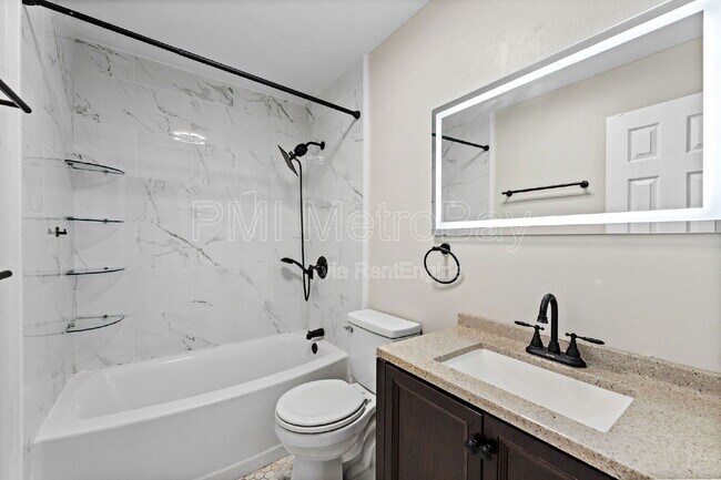 Building Photo - 7616 La Mesita Ct