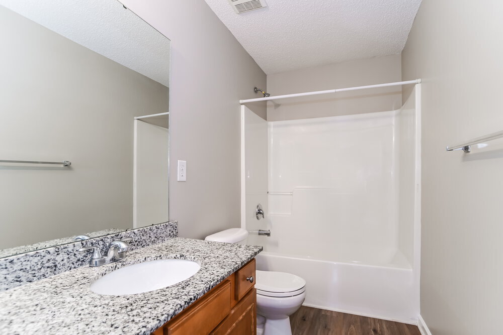 Building Photo - 4419 Golden View Dr