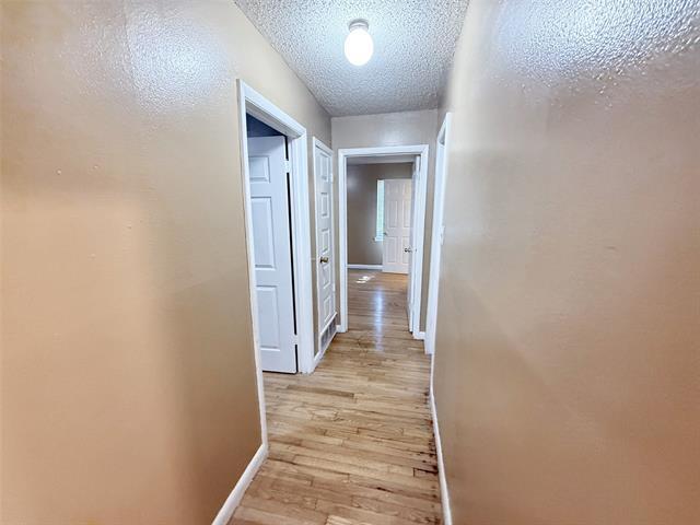 Building Photo - 822 Bandera Ln