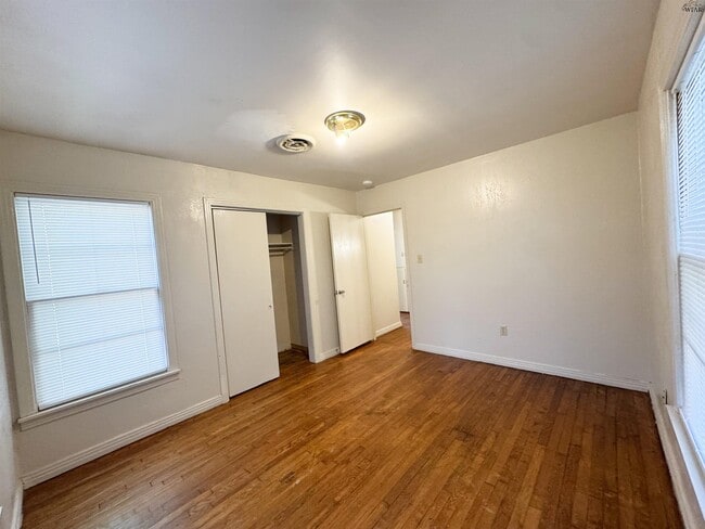 Building Photo - 1612 Hursh Ave