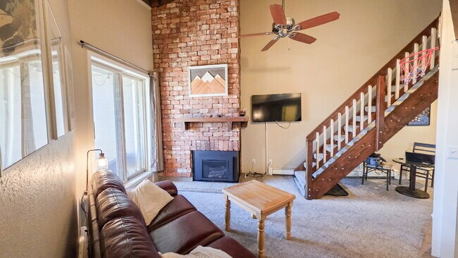 Building Photo - Charming 2-Bed, 2-Bath Plus LOFT Condo in Silverthorne!