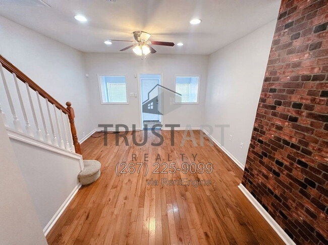 Building Photo - 2202 S Woodstock St