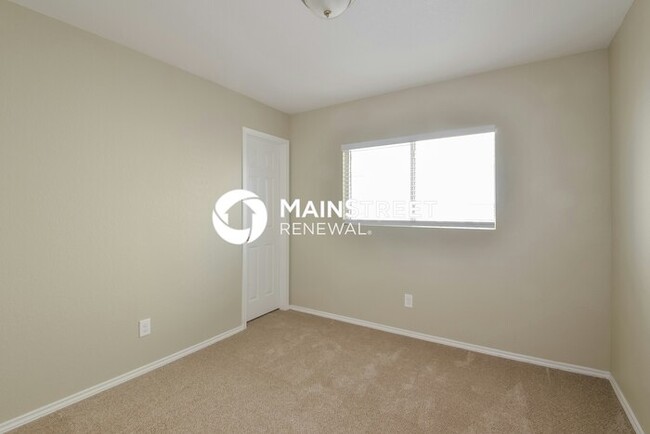 Building Photo - 9318 Maple Silver