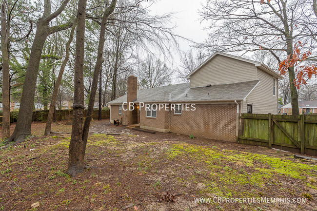 Building Photo - Recently renovated home in the Raleigh-Bar...