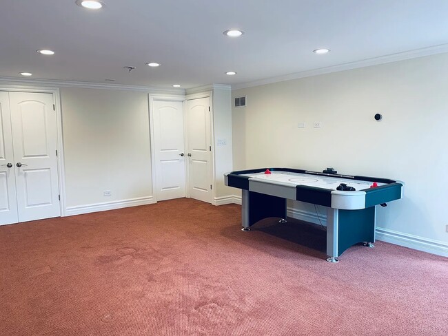 Building Photo - 131 Montgomery Ln