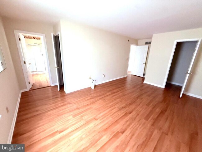 Building Photo - 402 Kiamensi Rd