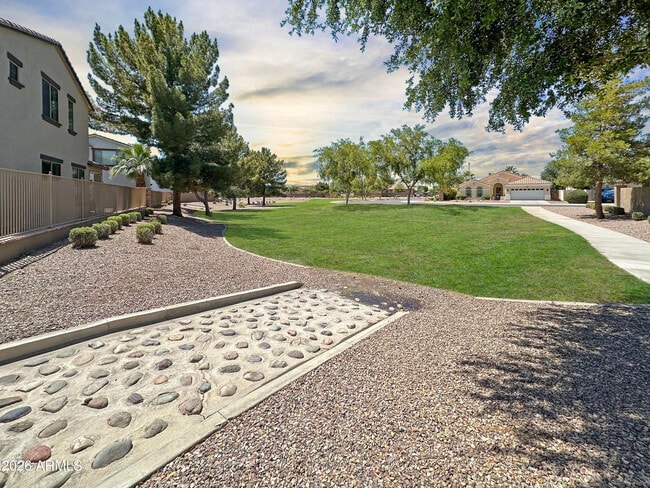 Building Photo - 3078 S Southwind Dr