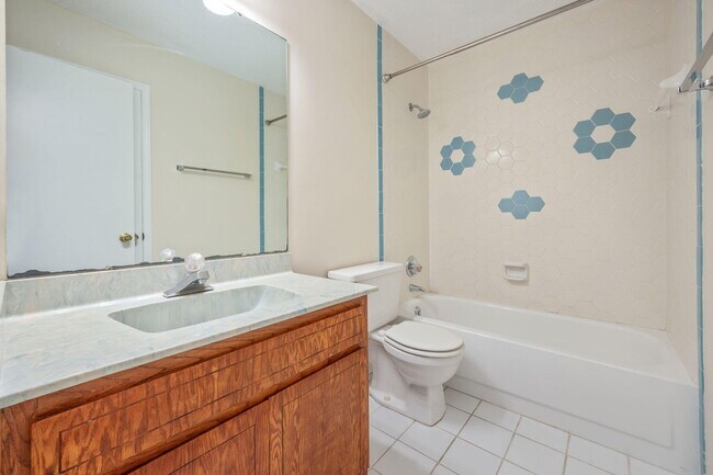 Building Photo - 822 St Joseph Cove