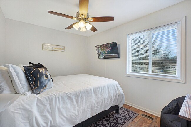 Building Photo - 291 Weatherford Ln